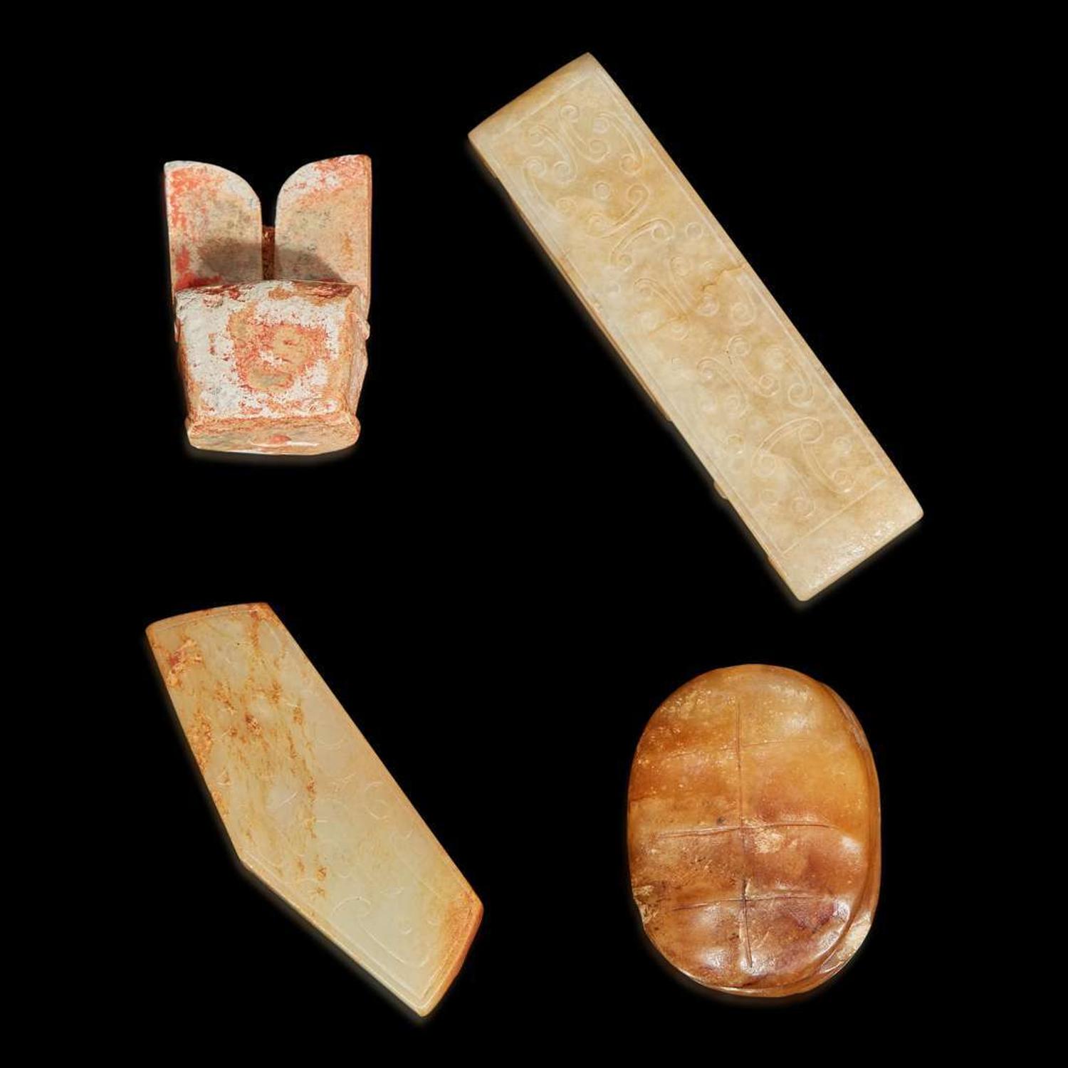 Four Chinese archaistic jades 高估風格玉飾四件