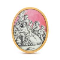 AUSTRO-HUNGARIAN, YELLOW GOLD AND PORCELAIN BROOCH