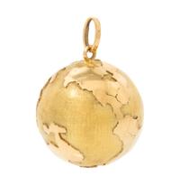 An 18 Karat Yellow Gold Globe Pendant, 10.80 dwts.
