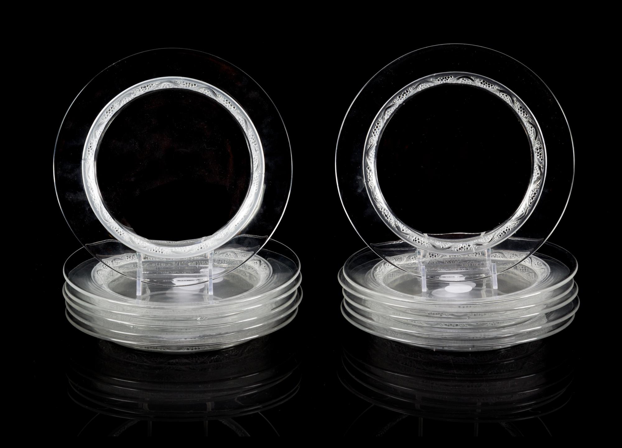 Lalique, a Phalsbourg pattern set of twelve dessert plates