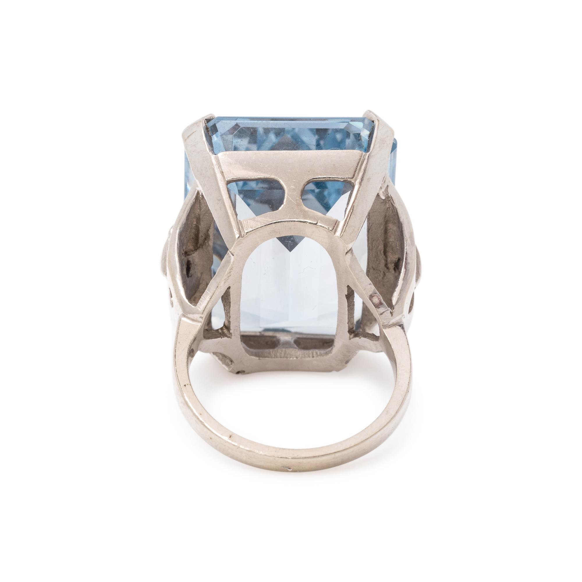 SYNTHETIC SPINEL RING