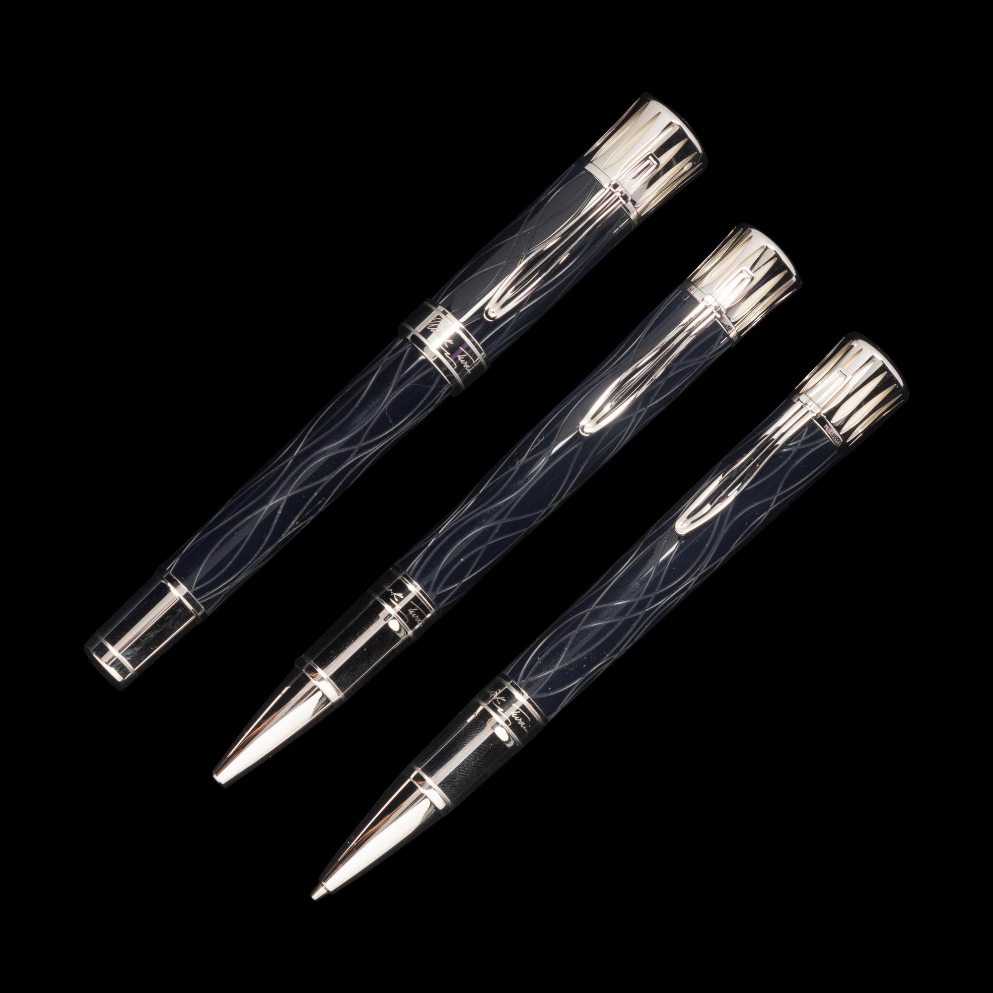 A Montblanc Limited Edition Mark Twain Fountain Pen, Rollerball Pen and Mechanical Pencil Set