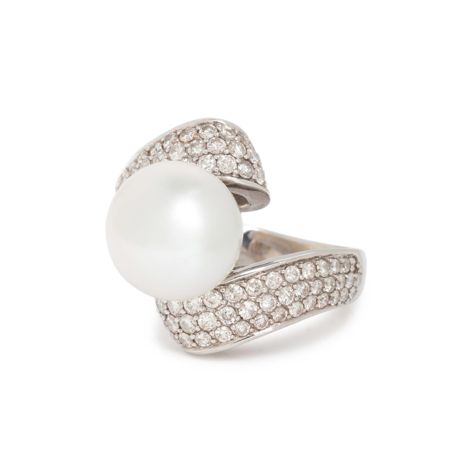 CULTURED PEARL AND DIAMOND RING