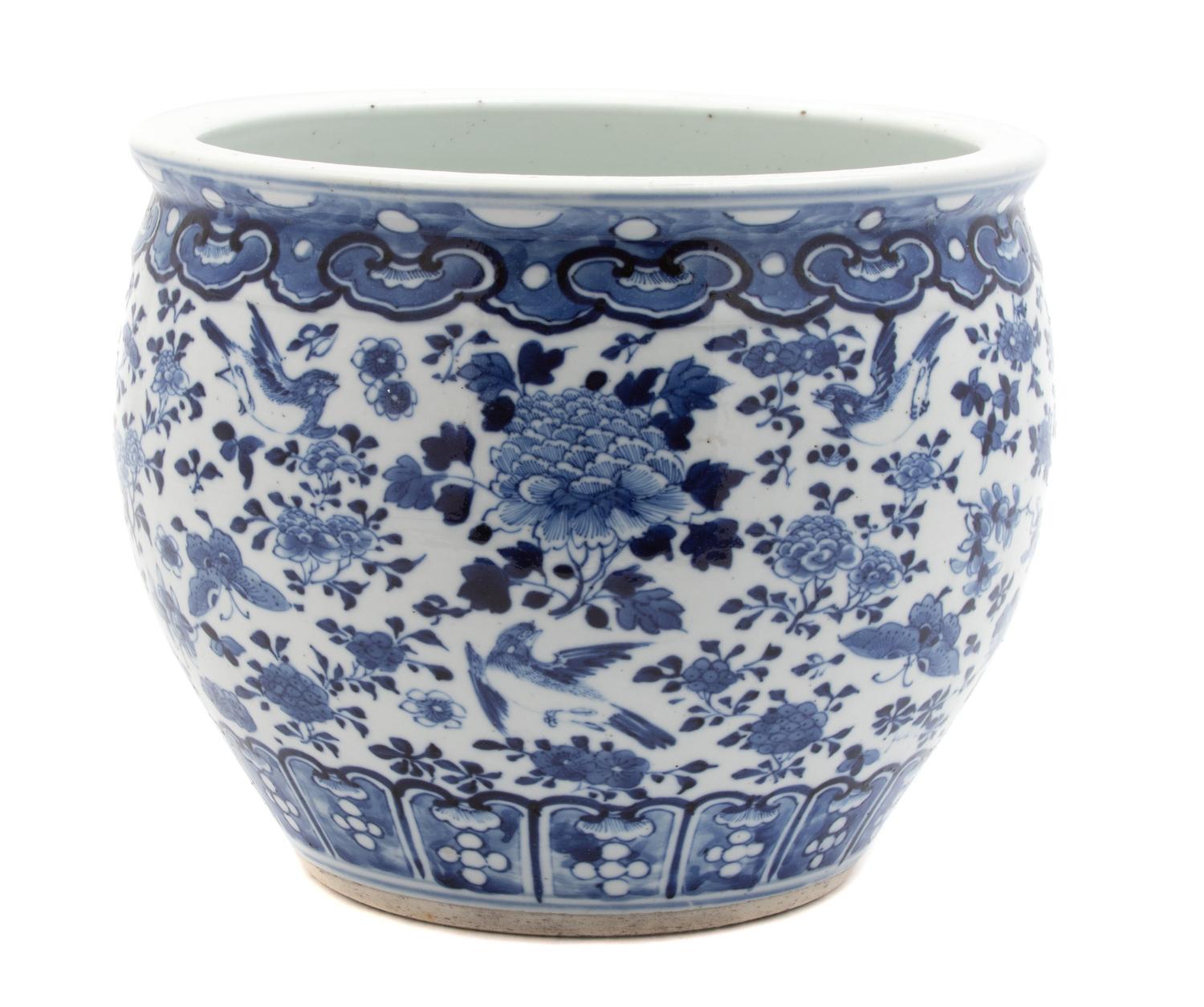 A Chinese Export Blue and White Bowl — 19TH CENTURY