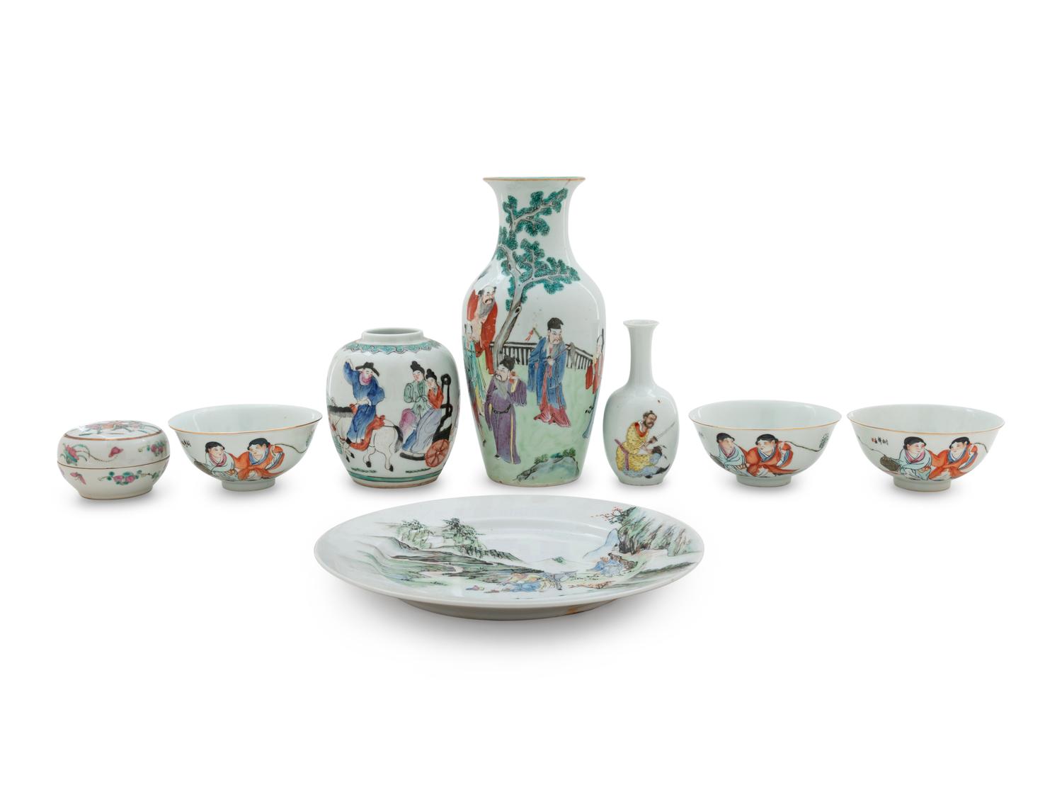 Eight Chinese Famille Rose Porcelain Articles