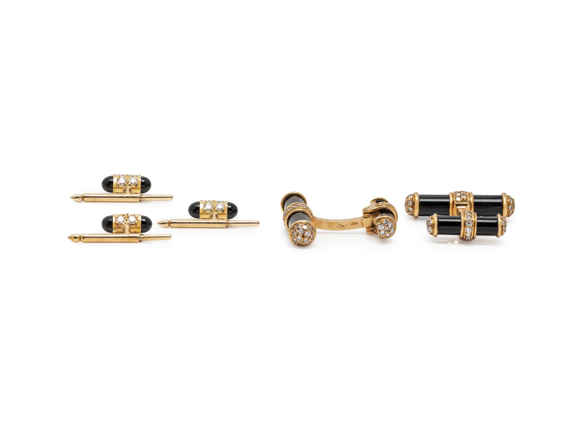 VAN CLEEF & ARPELS, YELLOW GOLD, DIAMOND AND ENAMEL DRESS SET