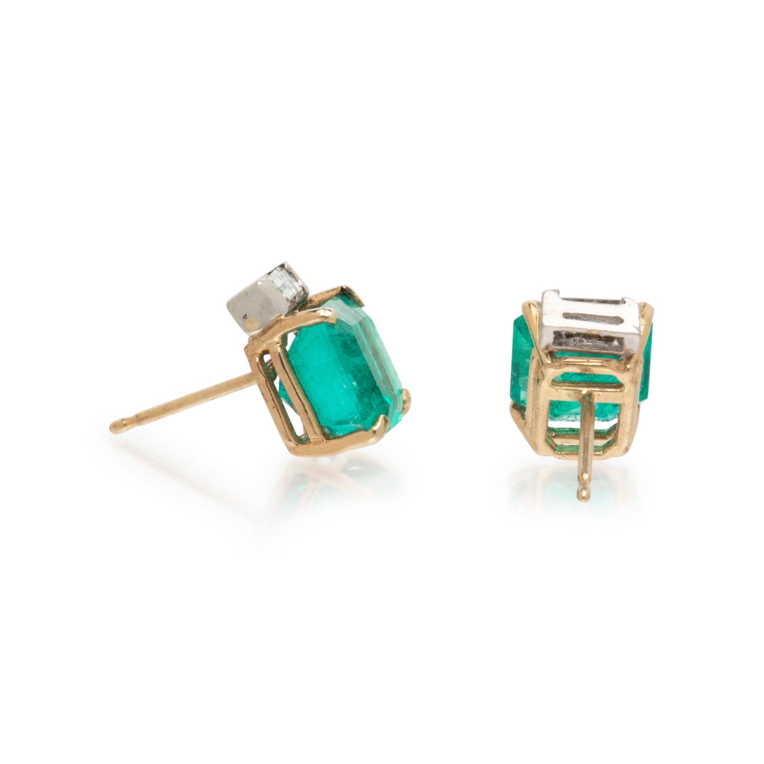 EMERALD AND DIAMOND EARRINGS