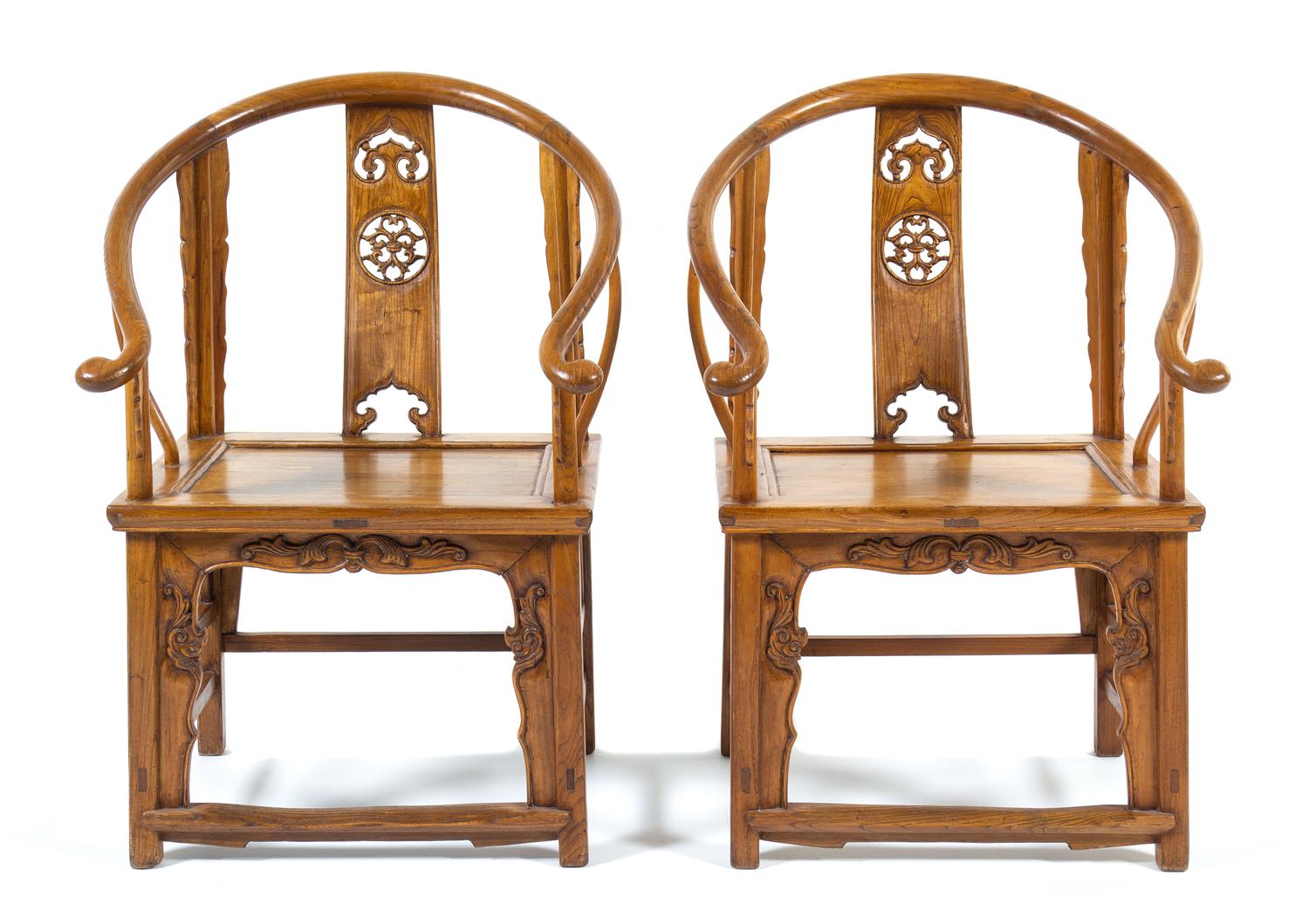 A Pair of Chinese Hardwood Horseshoeback Armchairs, Quanyi Height 41 x width 25 x depth 20 inches. — 18TH/19TH CENTURY
