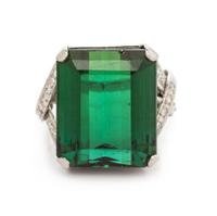 A Platinum, Green Tourmaline and Diamond Ring, 13.25 dwts.