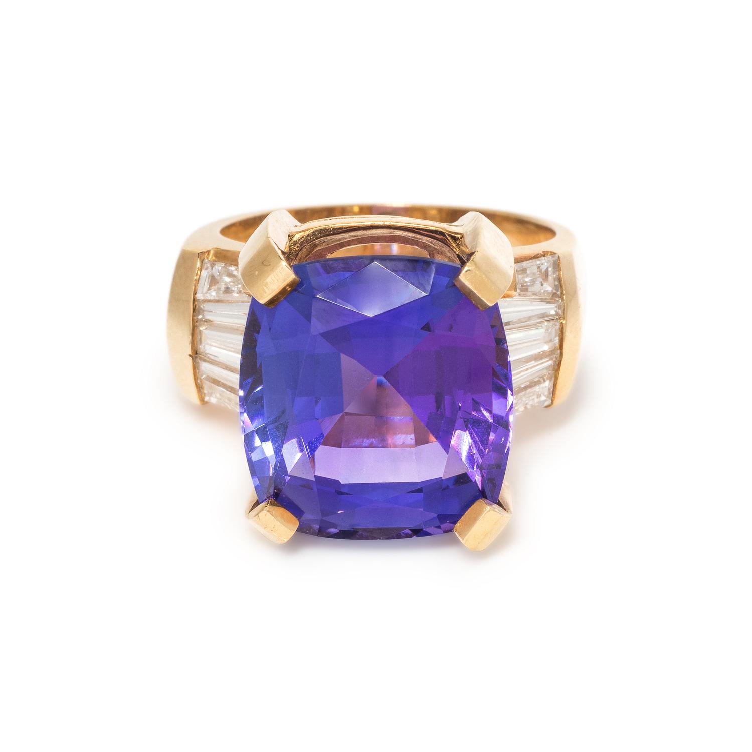 TANZANITE AND DIAMOND RING