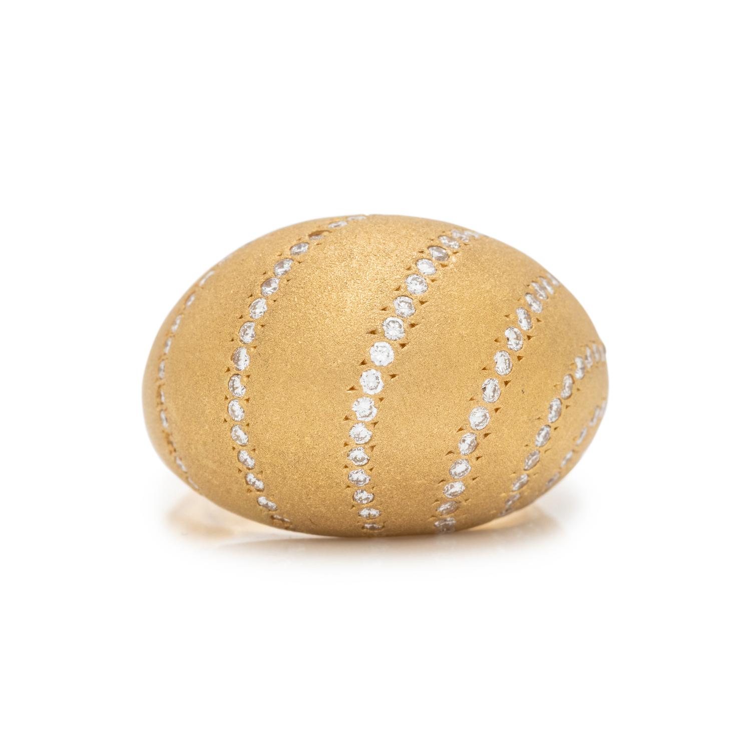 YELLOW GOLD AND DIAMOND BOMBE RING