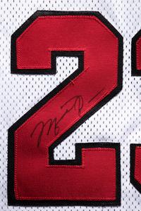 A Michael Jordan Chicago Bulls Signed Autograph Authentic Home 23 Nike Jersey (Upper Deck Authenticated)