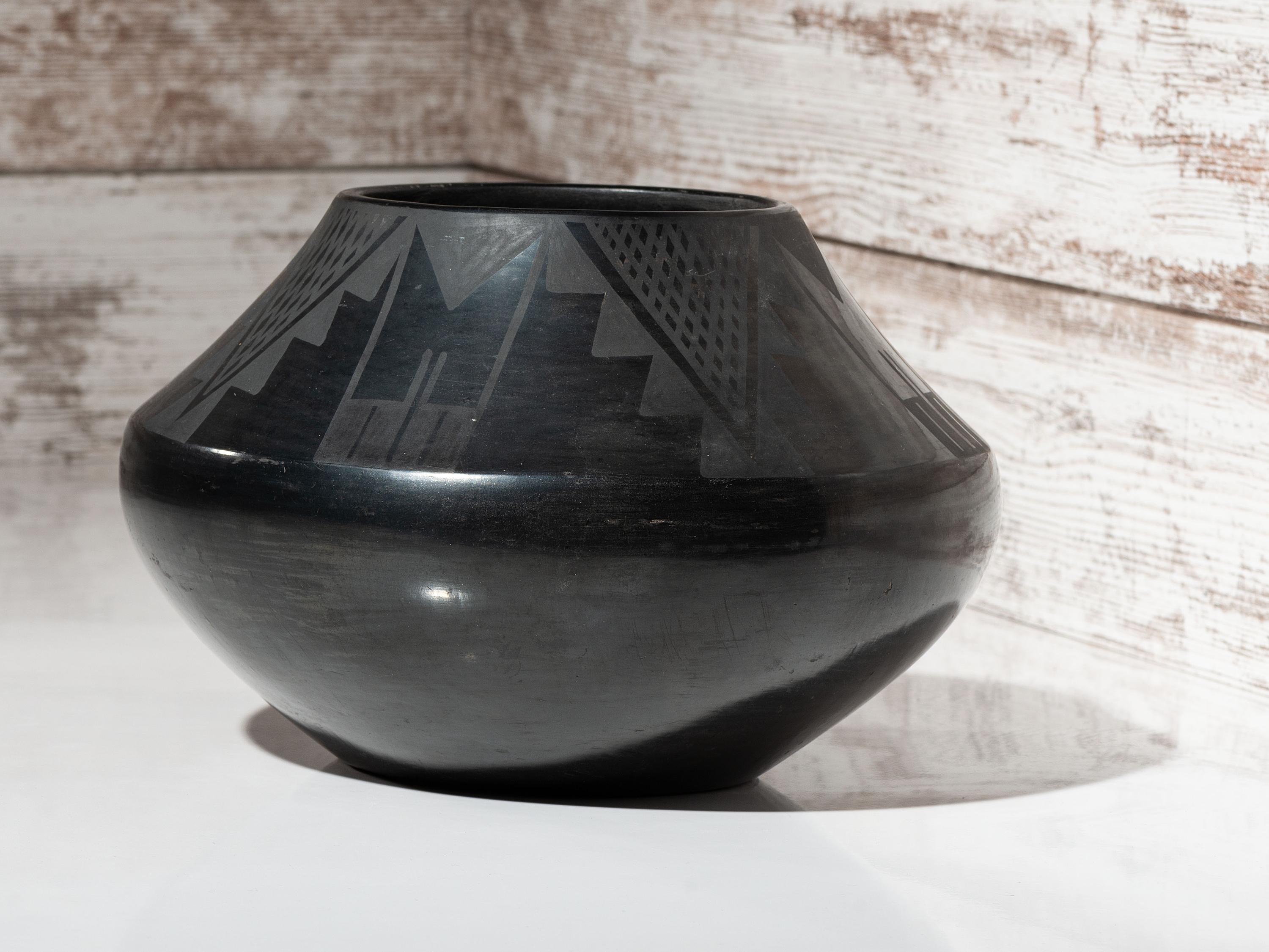 Blackware Pottery 1923-1925