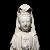 A Chinese Blanc de Chine Dehua Porcelain Guanyin, 19th-20th Century — 晚清民國 德化白瓷觀音