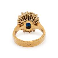 YELLOW GOLD, SAPPHIRE, AND DIAMOND RING