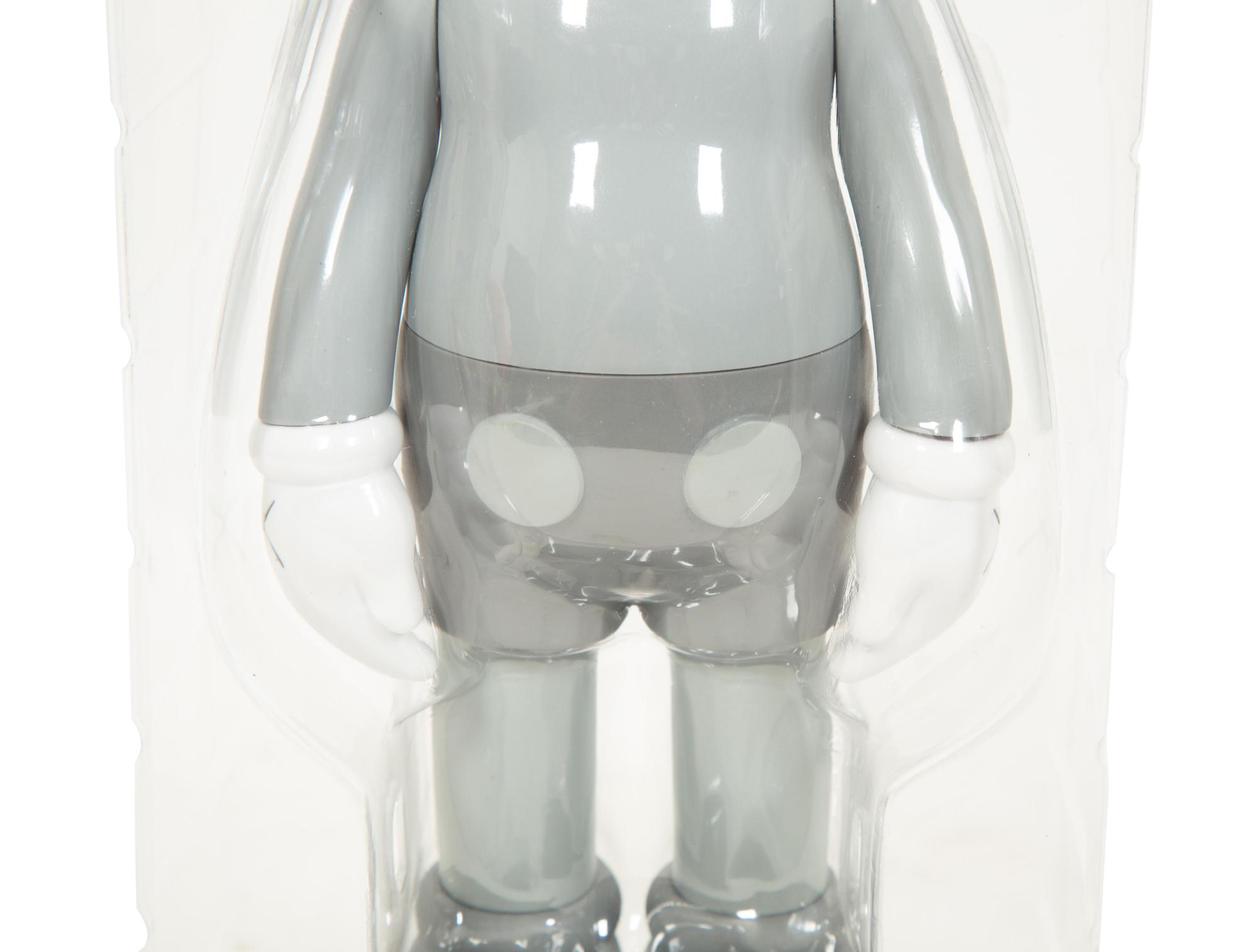 Companion Grey Colorway, 2016