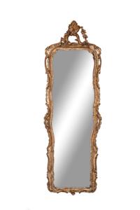 A Louis XV Style Gilt Mirror — EARLY 20TH CENTURY