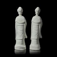 A Pair of Chinese Dehua Porcelain Figures of Meiren, Kangxi Period 清康熙 德化白瓷美人一對
