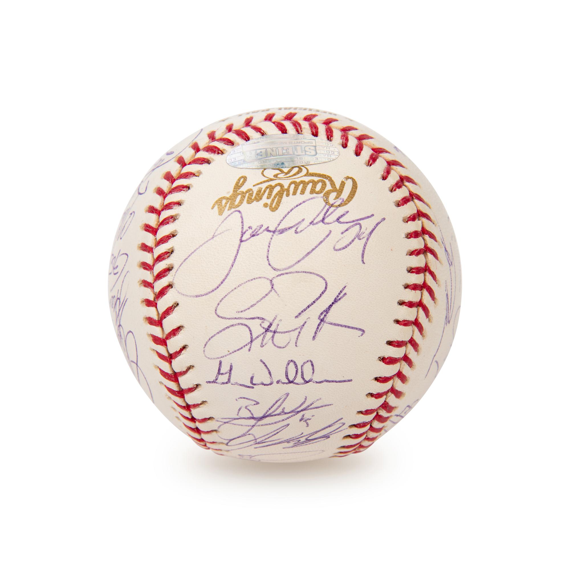 A 2005 World Series Chicago White Sox Team Signed Autograph Baseball (Beckett Authentication Services)