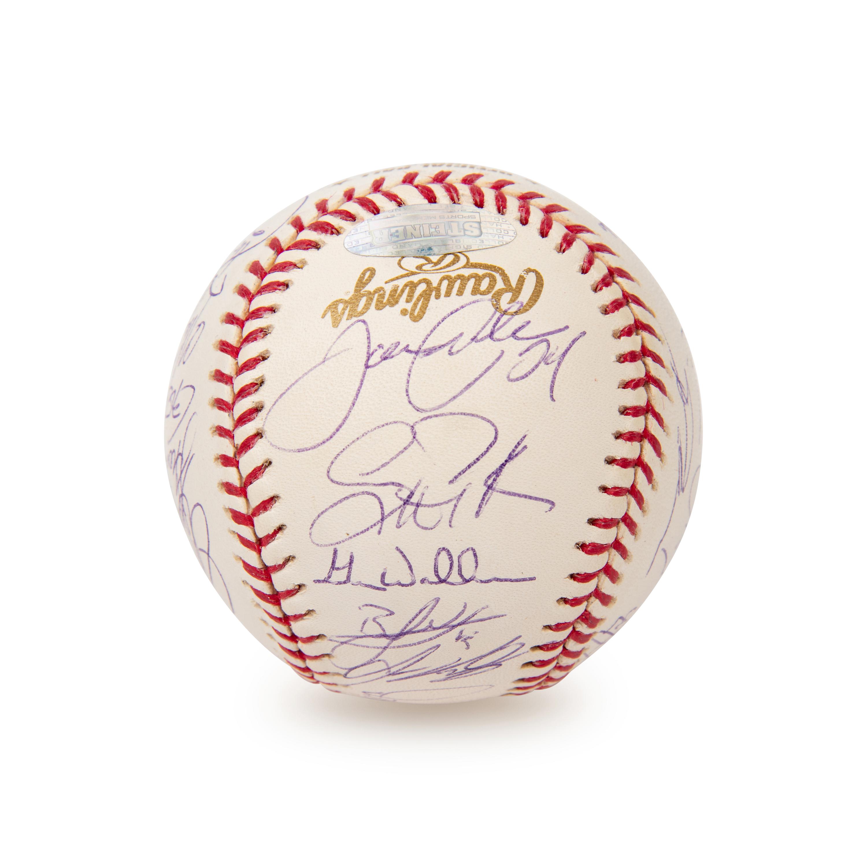 A 2005 World Series Chicago White Sox Team Signed Autograph Baseball (Beckett Authentication Services)