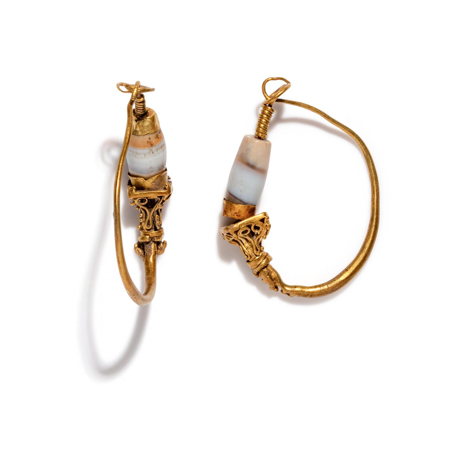 A Pair of Roman Agate and Gold Hoop Earrings