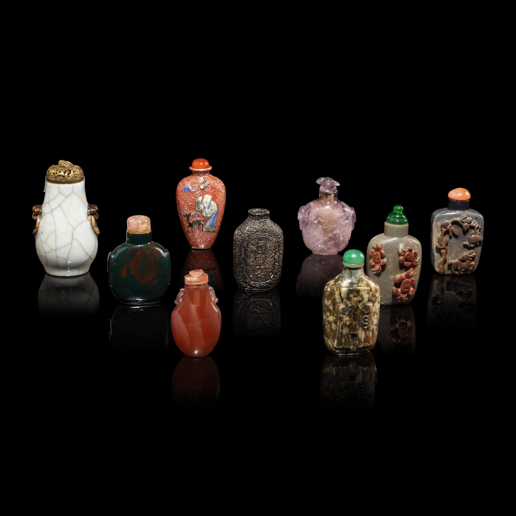 Nine Chinese Hardstone and Porcelain Snuff Bottles, 19th-20th Century — 晚清-民國 各式鼻烟壺一組九件