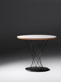 Occasional Table, model 87 Knoll, USA