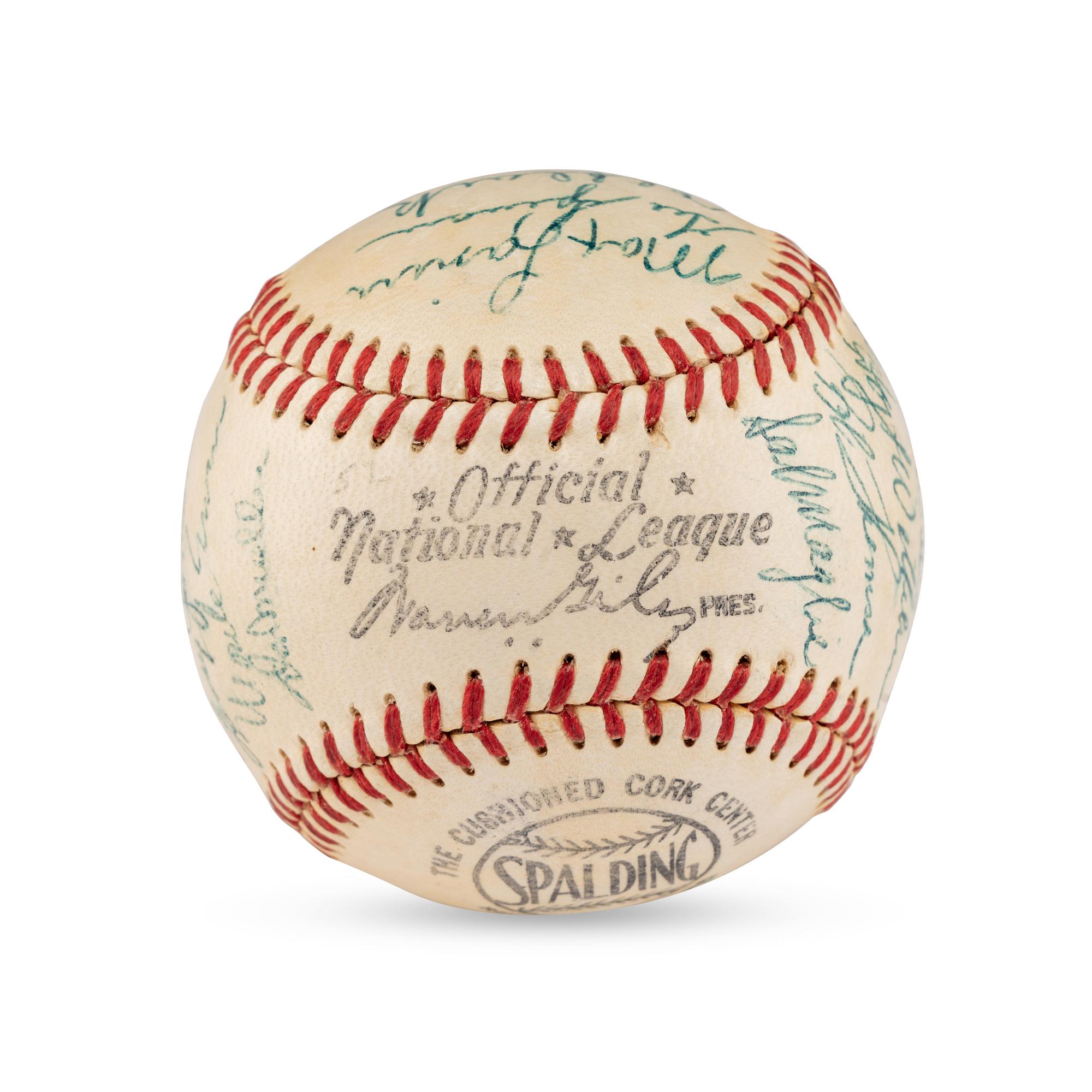 A 1952 New York Giants Team Signed Autograph Baseball