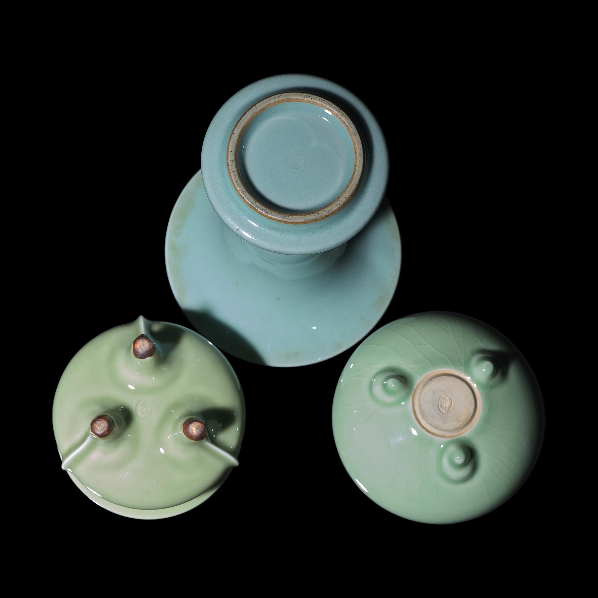 Three Japanese Celadon Glazed Porcelain Studio Porcelain Articles