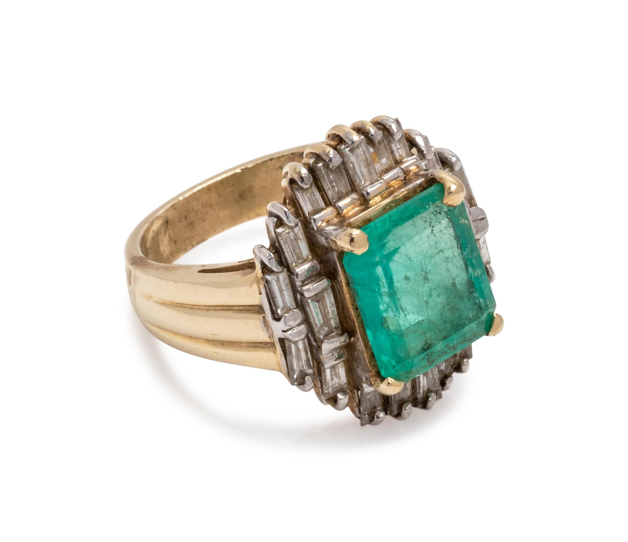 EMERALD AND DIAMOND RING