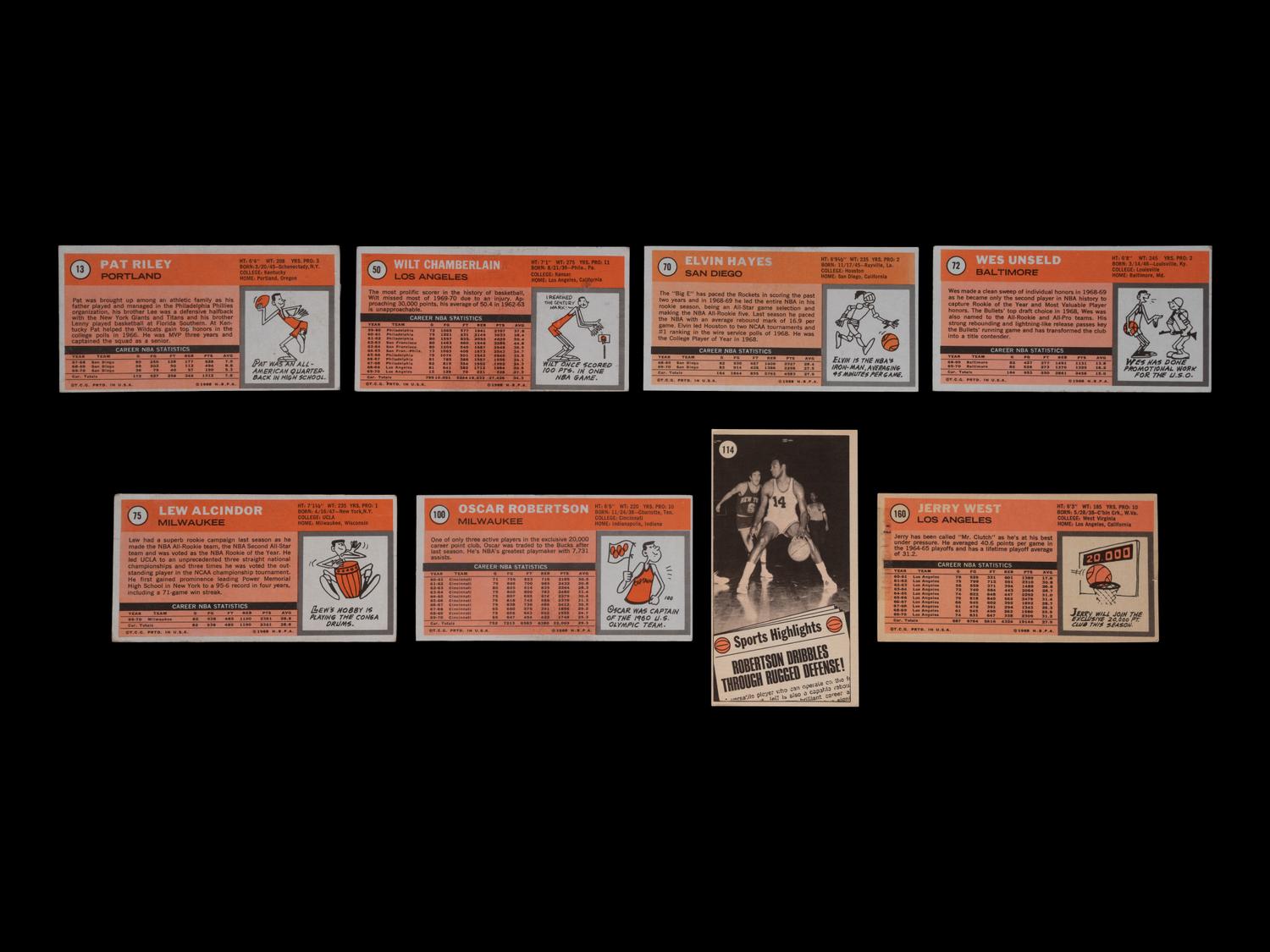 A Group of Eight 1970 Topps Basketball Cards (Including Lew Alcindor / Kareem Abdul-Jabbar and Wilt Chamberlain),