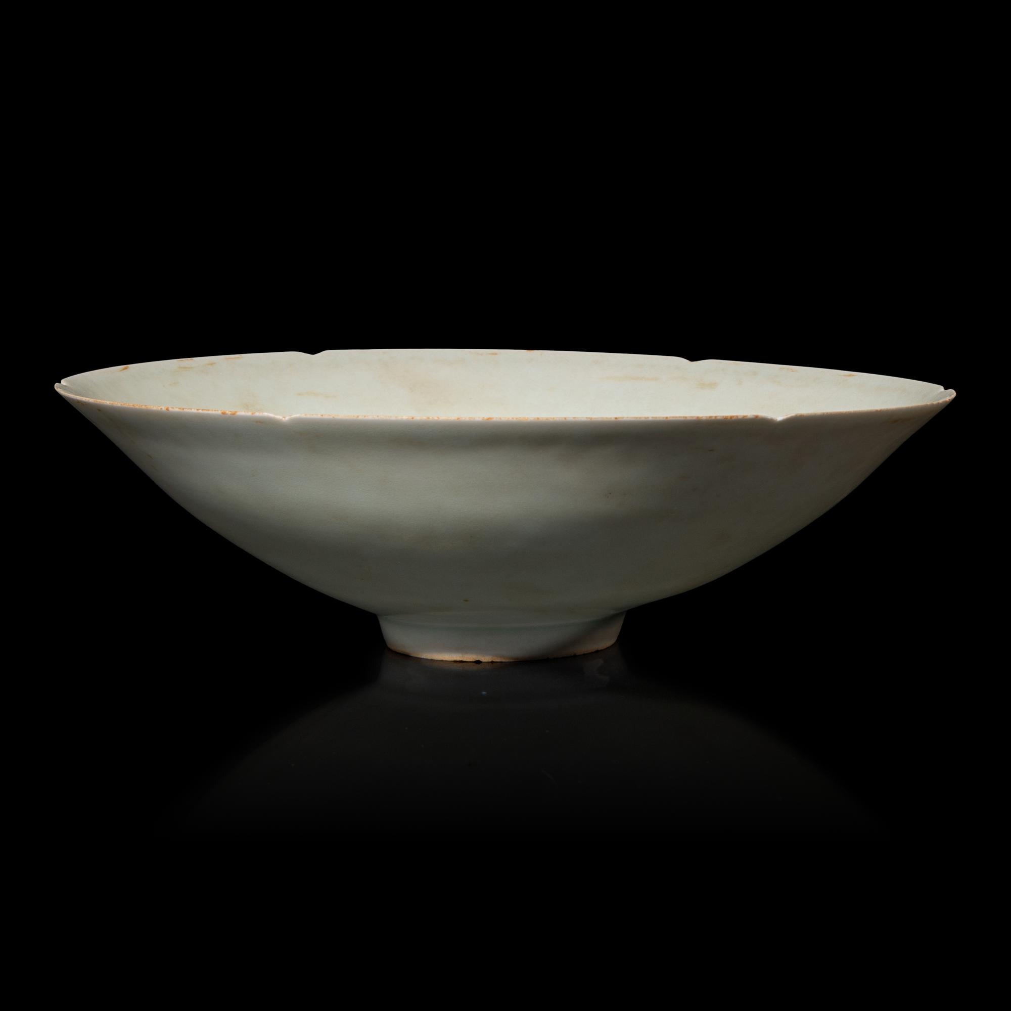 A Chinese Qingbai Porcelain Bowl, Possibly Southern Song Dynasty — 或爲南宋 青白釉刻花碗