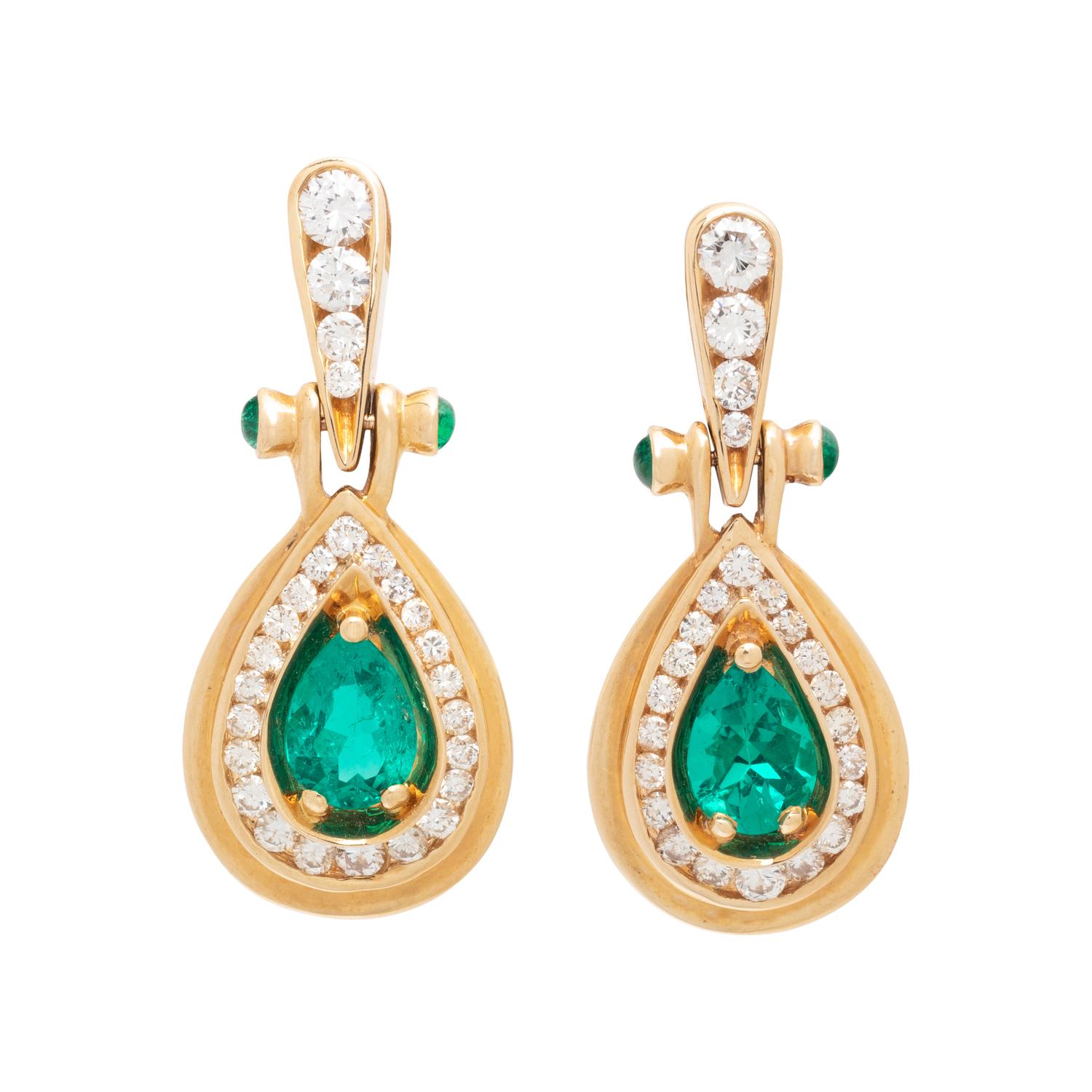 YELLOW GOLD, EMERALD AND DIAMOND EARCLIPS