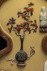 A Pair of Chinese Jade and Hardstone Embellished Yellow Lacquered Wood Gourd-Form Panels 黃漆地嵌寳博古圖葫蘆形挂屏一對