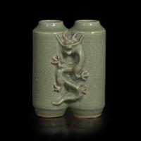 An unusual Chinese Longquan celadon "Champion" vase 龙泉青瓷瓶 Ming dynasty ?
