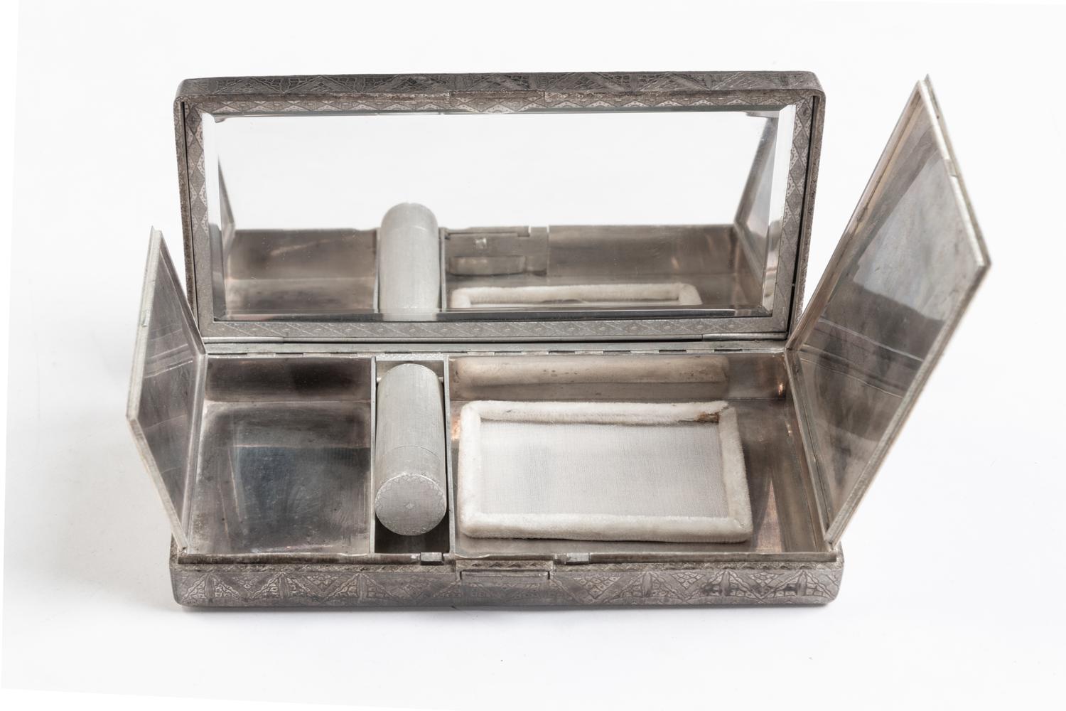 Five Vintage Hand Bags, Mid 20th Century