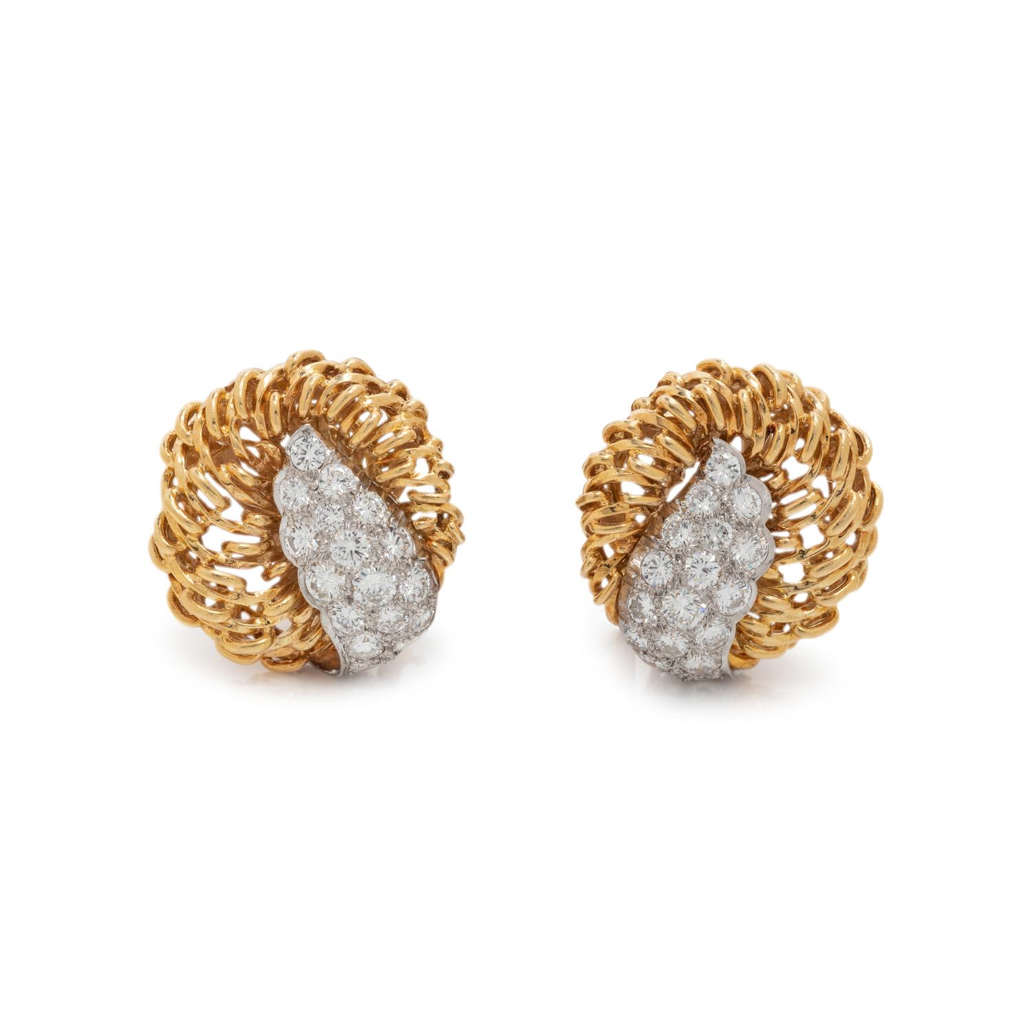 YELLOW GOLD AND DIAMOND EARCLIPS