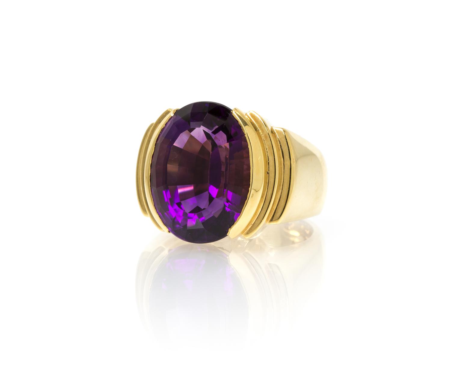 An 18 Karat Yellow Gold and Amethyst Ring, 13.80 dwts.