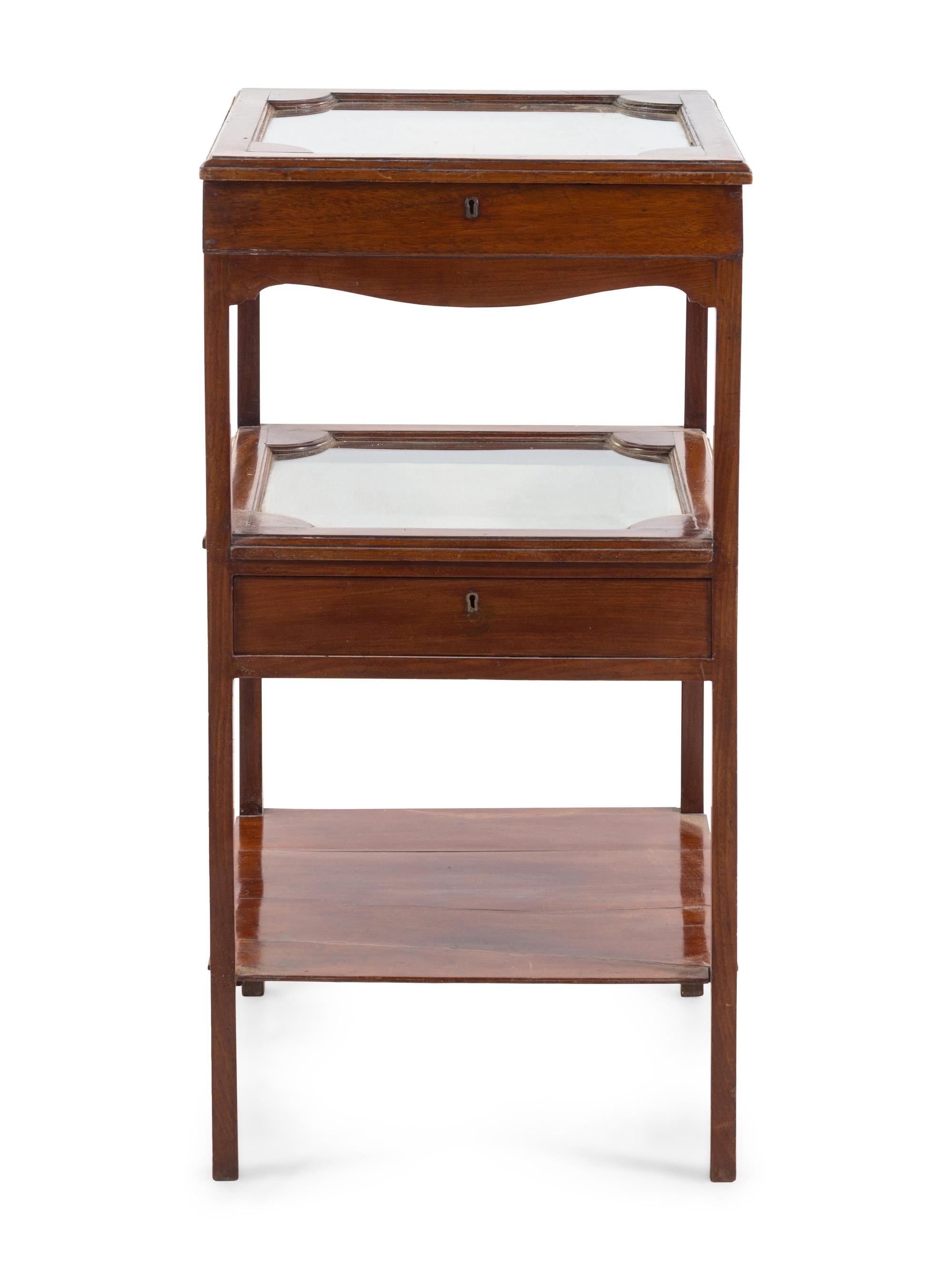 An English Mahogany Étagère