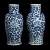 A Pair of Chinese Blue and White Porcelain Vases