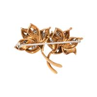 YELLOW GOLD AND SAPPHIRE LEAF BROOCH