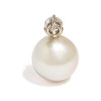 DIAMOND AND SOUTH SEA CULTURED PEARL PENDANT