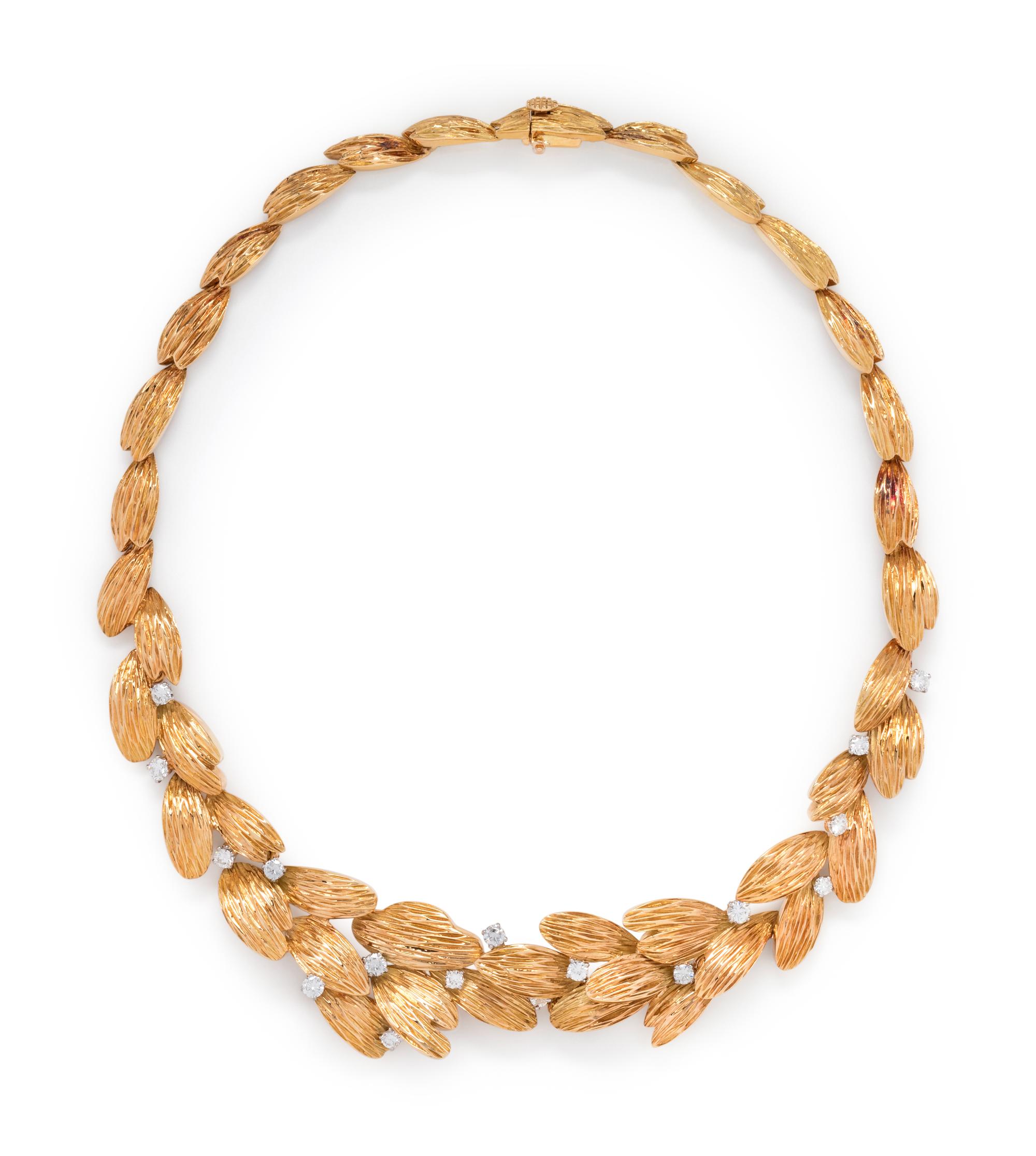 SPRITZER & FUHRMANN, YELLOW GOLD AND DIAMOND NECKLACE