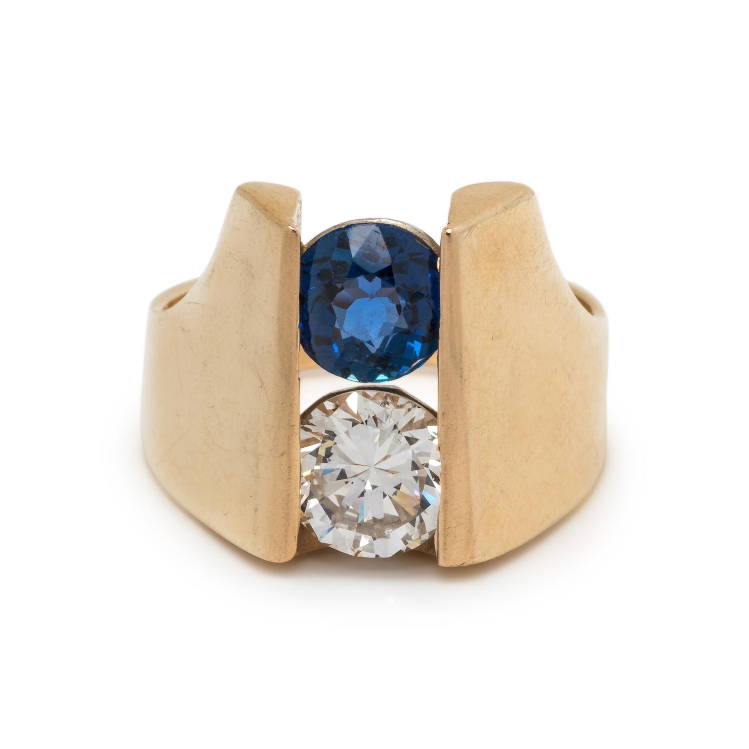 DIAMOND AND SAPPHIRE RING