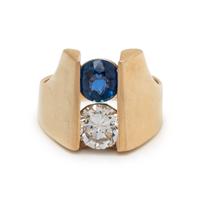 DIAMOND AND SAPPHIRE RING