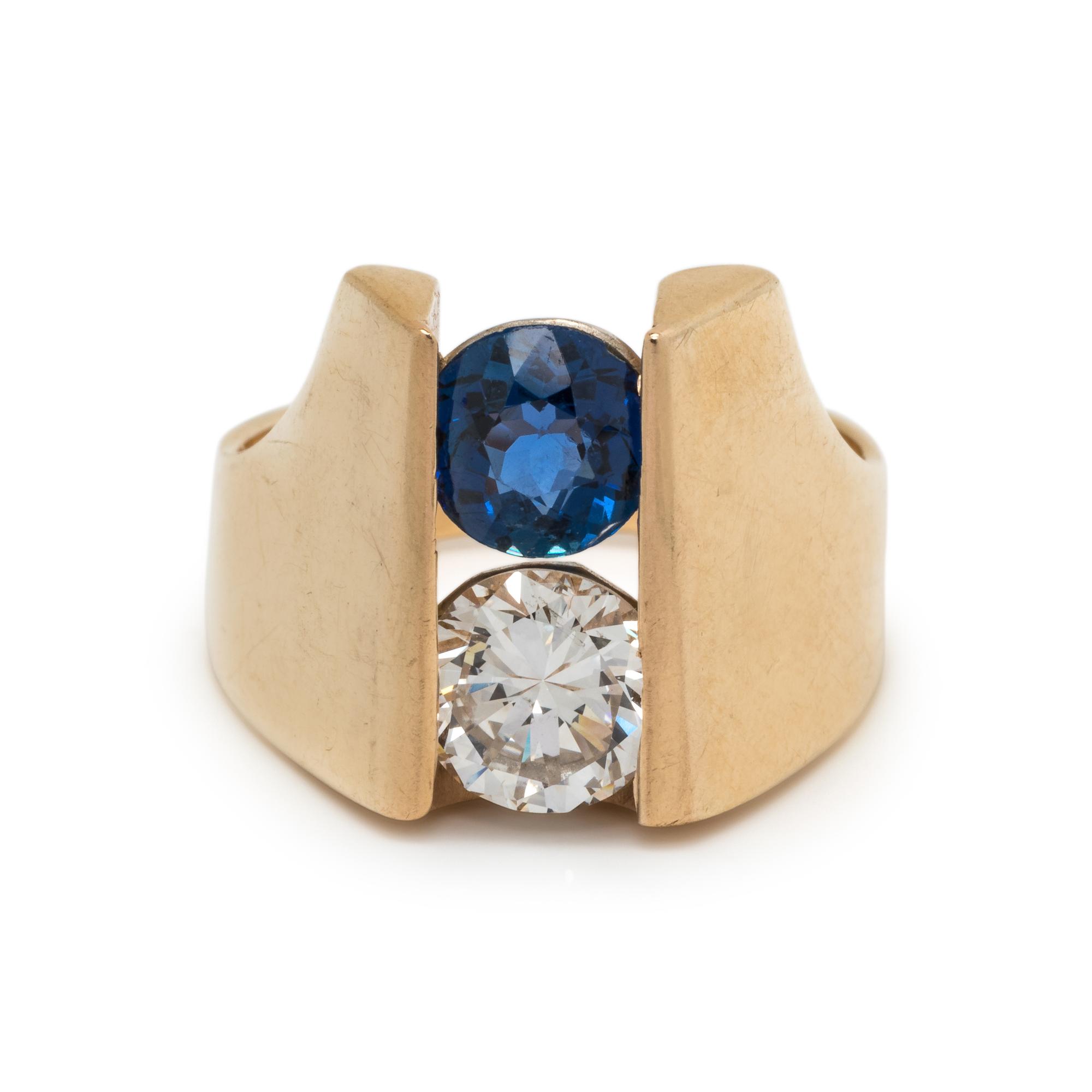 DIAMOND AND SAPPHIRE RING