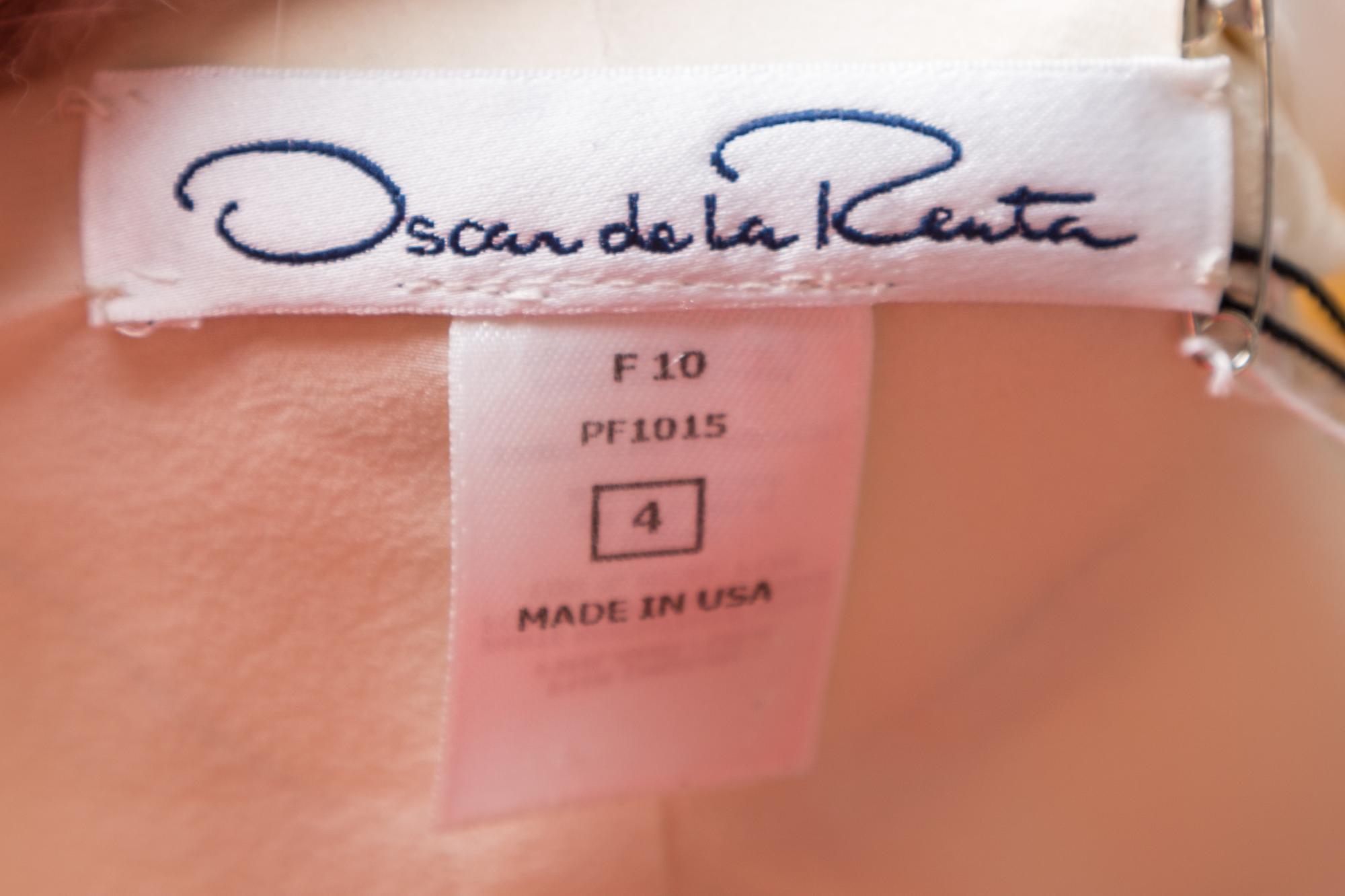 An Oscar de la Renta Cream Fox and Long Hair Mink Apres Ski Jacket, Size 4.