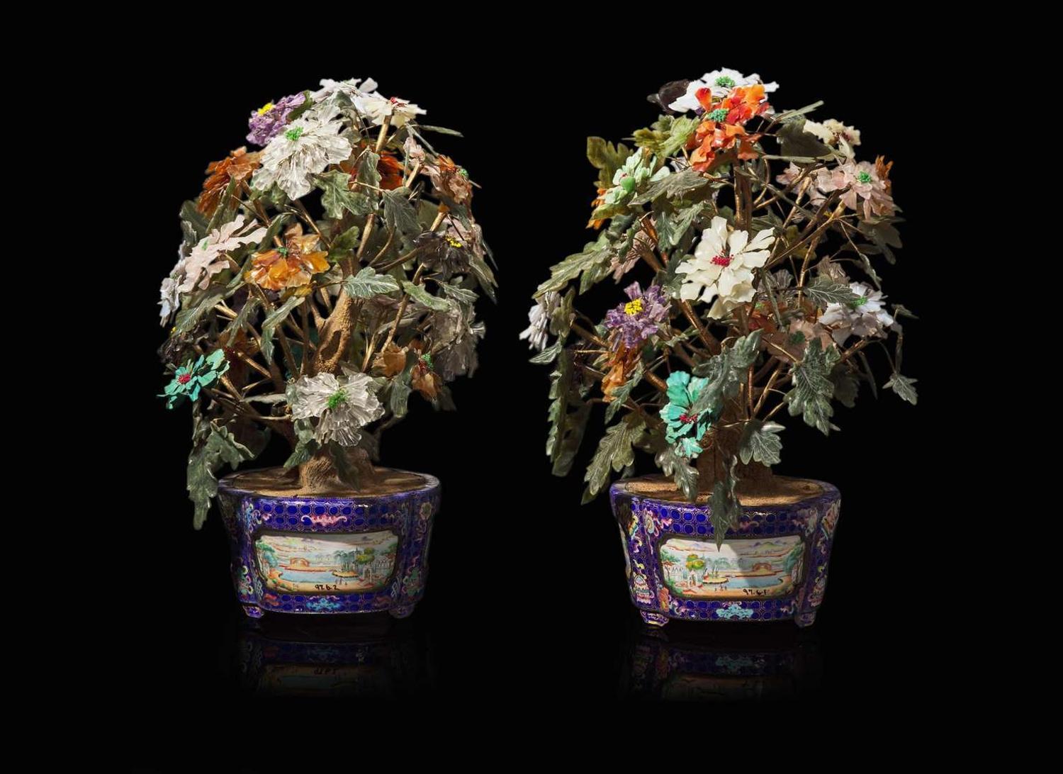A pair of Chinese hardstone and enameled metal floral jardinières 寶石盆栽一對