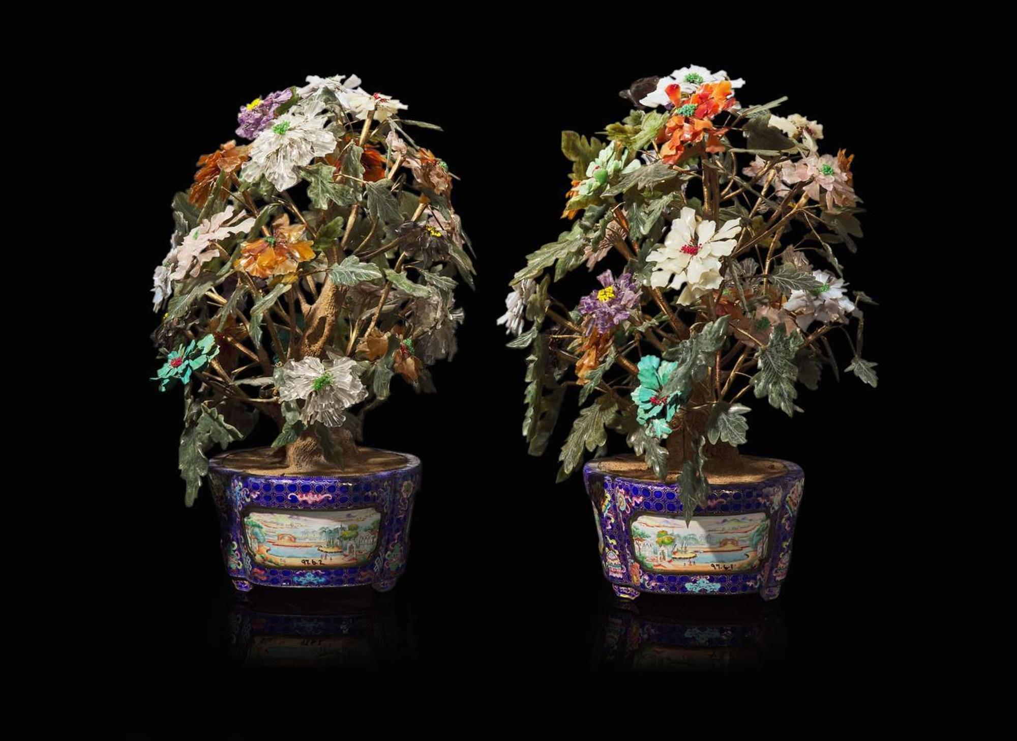 A pair of Chinese hardstone and enameled metal floral jardinières 寶石盆栽一對