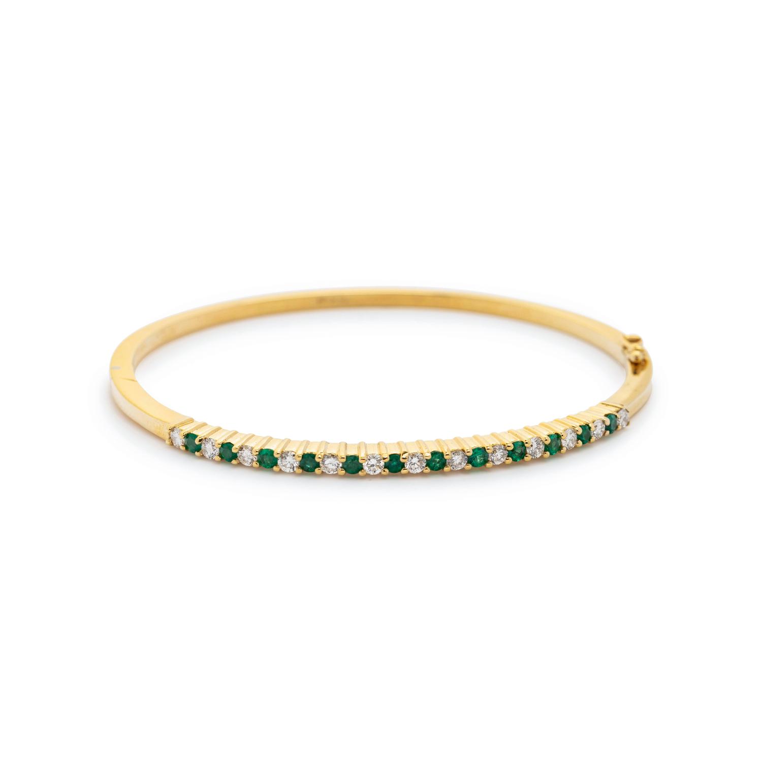 EMERALD AND DIAMOND BANGLE BRACELET